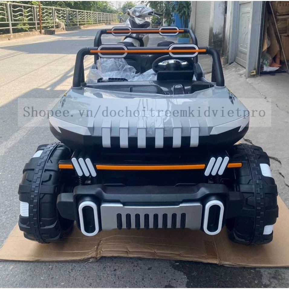 [Freeship Hà Nội] Ô Tô Điện Địa Hình ABM 8688 2 Chỗ Rộng 92cm 4 Động Cơ Tải Trọng 80KG Kết Nối BlueT