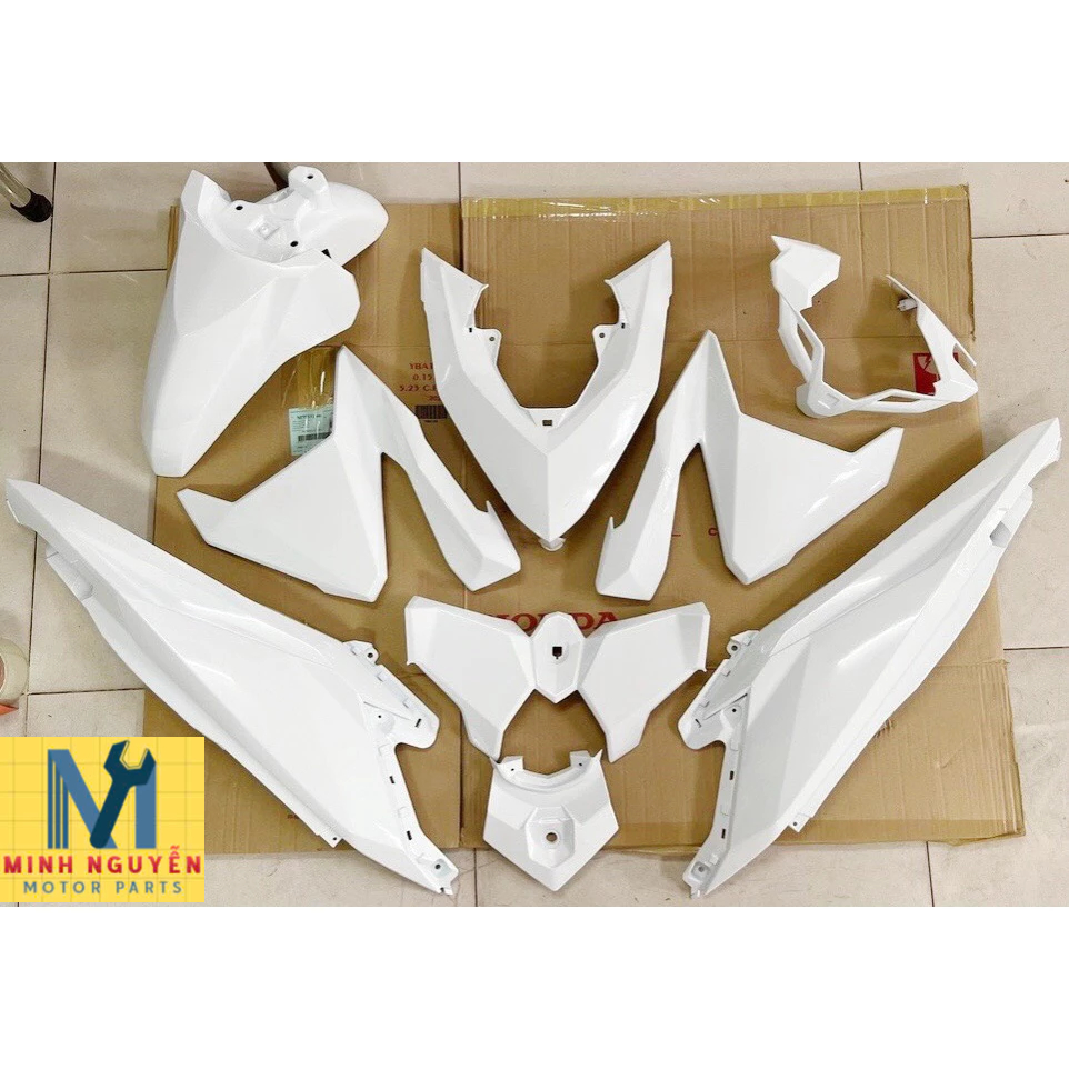 [Tách lẻ] Dàn áo Click màu trắng đời 2015-2017