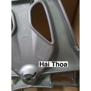 Tay dắt cảng sau SH ý Honda (81200KTF980ZA)