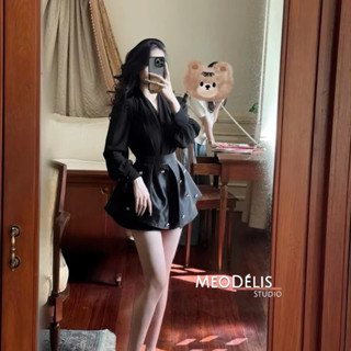  Set áo dúm vai ly chéo + Chân váy ly đính đá Meodelis Studio 