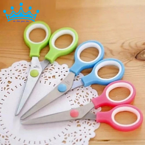 Kéo cắt thủ công cho bé