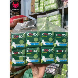 Lốc 8 gói băng vệ sinh Kotex Maxi Freedom dày cánh mặt bông - gói 8 miếng