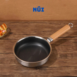 Chảo Đúc Inox Chống Dính Vân Nổi 16cm Tay Cầm Cán Gỗ Móc Treo