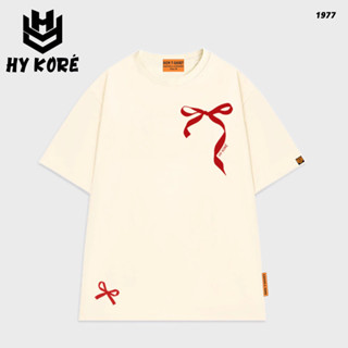 Áo thun nữ HY KOREA Nơ đỏ 1977 tay lỡ cotton 75 form rộng phong cách coquette