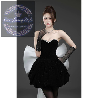váy nhung kim tuyến CÚP XÒE ĐÍNH NƠ TRẮNG TO PHÍA SAU 220524
