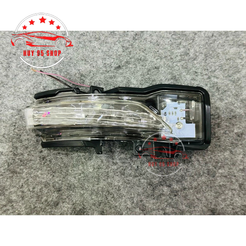 Đèn báo rẽ xinhan gương chiếu hậu  Triton, Pajero sport 2019-2024 new OEM thay thế