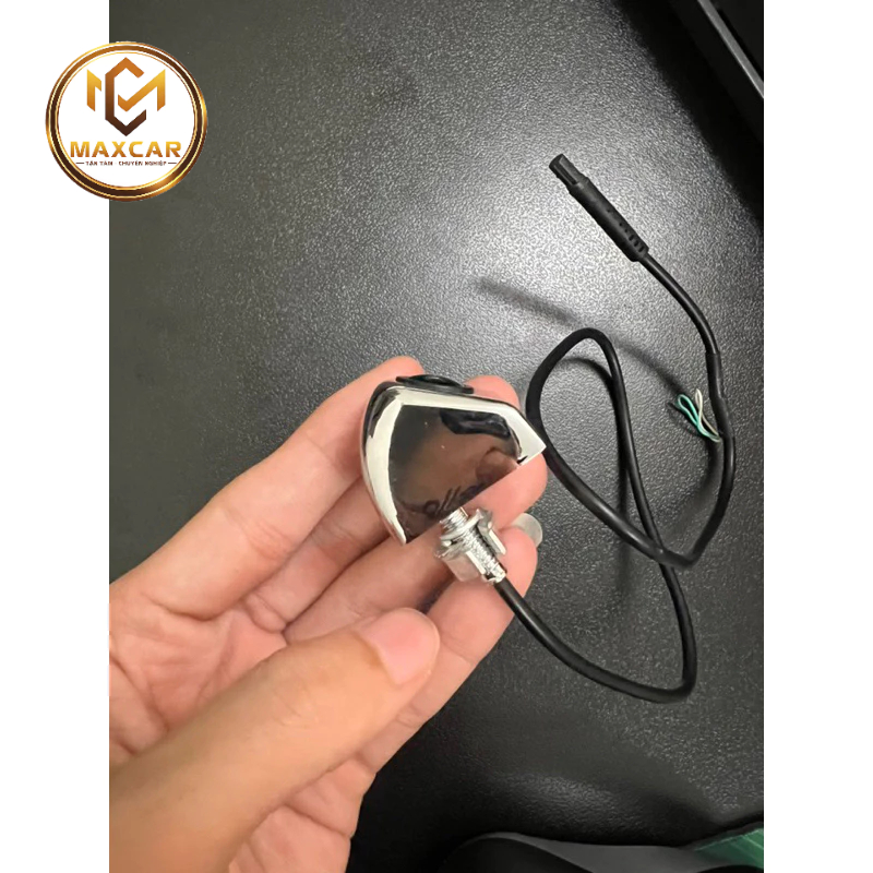 Camera lùi chân khoan chip AHD cắt CCD