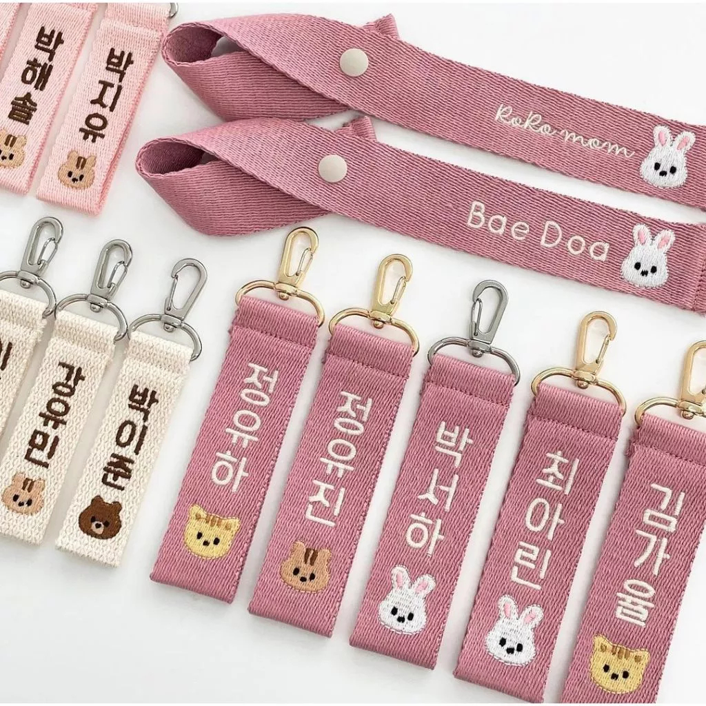Nametag thêu theo yêu cầu