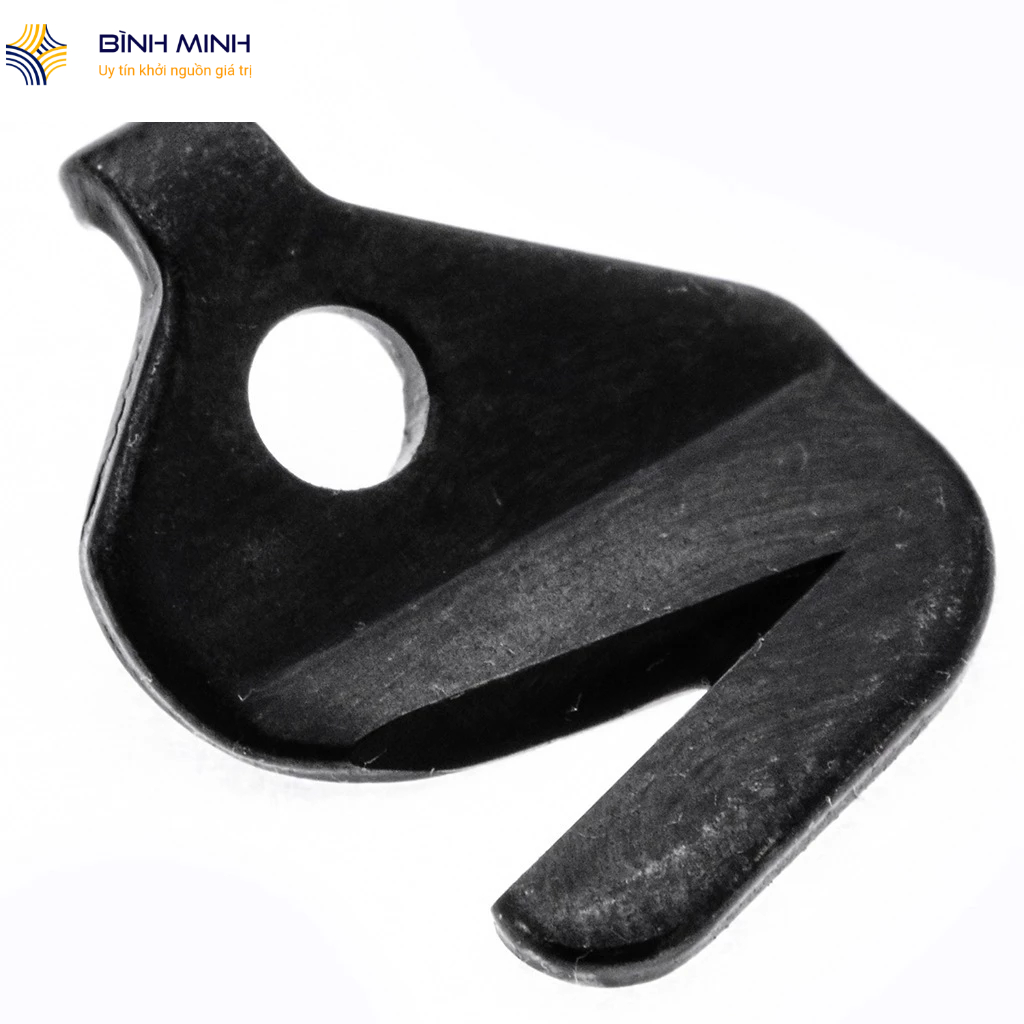 Móc dao cắt máy vắt sổ B1528-804-000A strongh tem vàng (KHÔNG BAO GỒM ỐC) (GIÁ 1 CÁI)