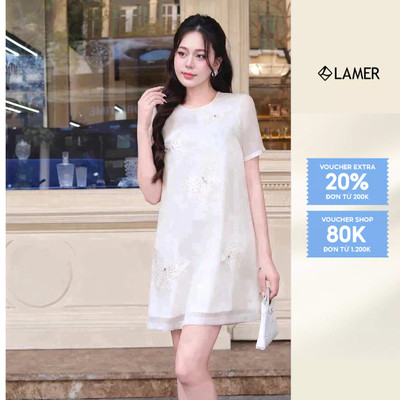 Đầm Dáng Suông LAMER Cổ Tròn Đính Họa Tiết Bướm Nổi S63T25Q001