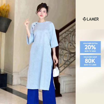 Áo dài cách tân lụa gấm dáng suông, đính cúc ( KHÔNG KÈM QUẦN ) LAMER O61A24Q024