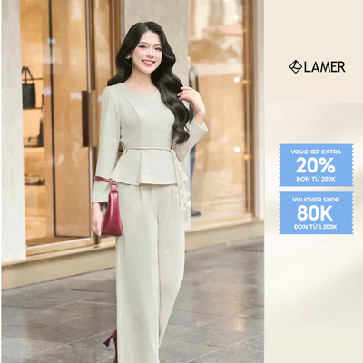 Áo Cổ Tròn Xoè Gấu Nơ Eo Phối Quần Ống Rộng Cạp Liền Ly Bung LAMER L61B25T011 L64W25Q010