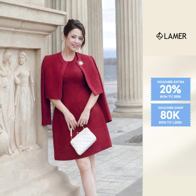 [LAMER x VIỆT HOA] Áo Khoác Dạ Dáng Ngắn Cài Trang Trí Phối Đầm Dạ Dáng A Sát Nách LAMER L65W25T021 L63R25T006