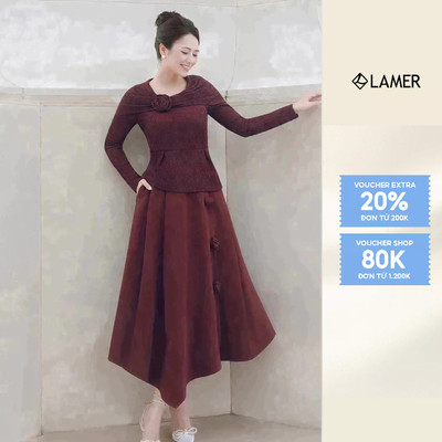 [LAMER x VIỆT HOA] Áo Kiểu Nữ LAMER Dáng Peplum Dài Tay Phủ Vai Sang Trọng, Chân Váy Dáng Xòe Dài Vạt Chéo L61B25T008