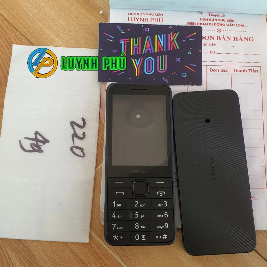 Vỏ nokia 220 4G có bàn phím hàng mới ảnh thật