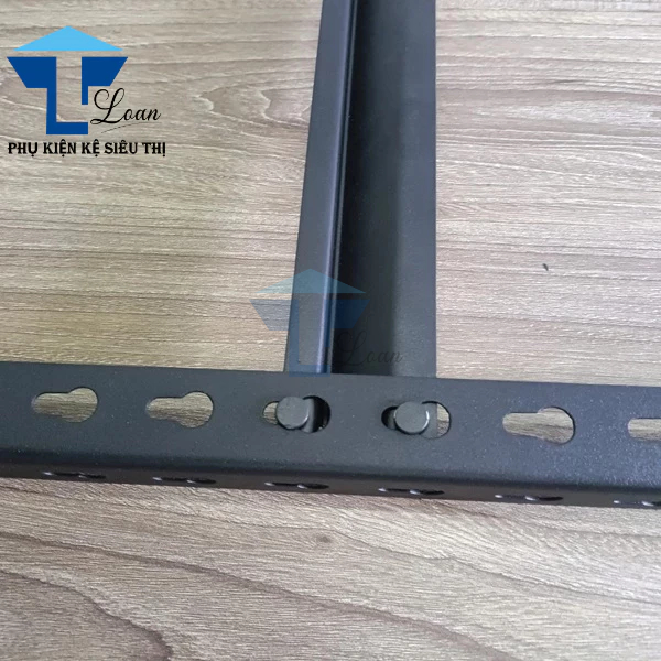 Chân V Gài Thanh Sắt V Lỗ Gài 3x3 Vuông Đa Năng Lắp Kệ Sắt Thông Minh