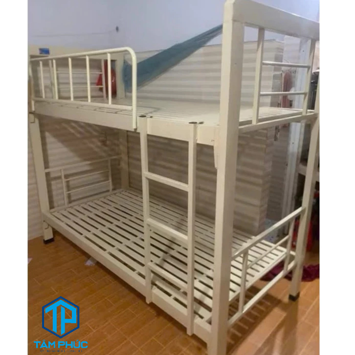 Giường 2 tầng sắt hộp 4x8