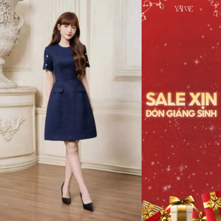 Váy Nữ Thiết Kế YAME Màu Xanh Navy Vải Dạ Gân Hiệu Ứng Lấp Lánh Cổ Tròn Tay Xẻ Đính Cúc Hoa YV778 