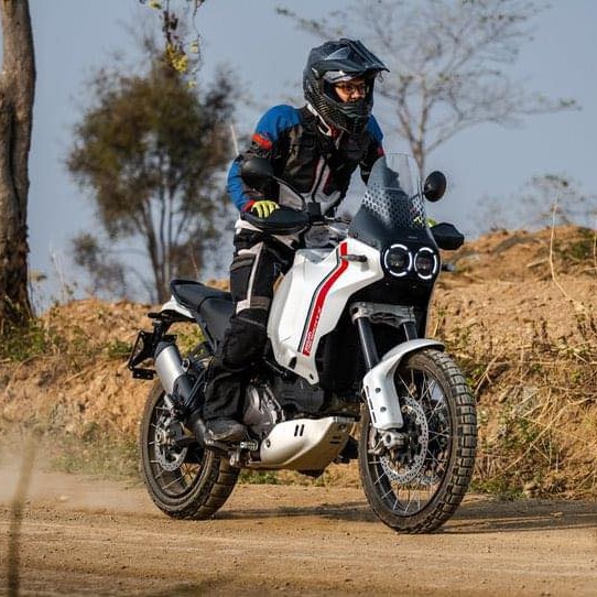 Phụ Kiện Thể Thao và  Du lịch