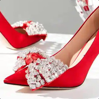 Phụ nữ thanh lịch