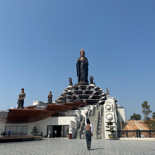 Cái tiệm của Tani