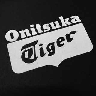 ONITSUKA TIGER store vietnam
