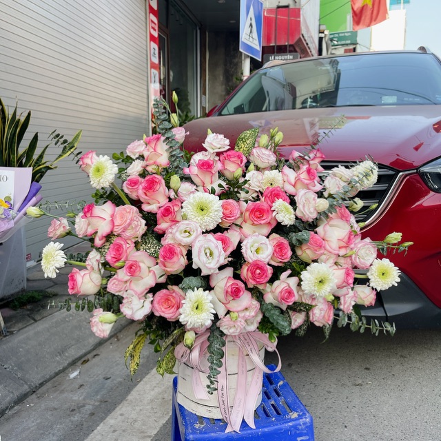 Tiệm Hoa Bé San