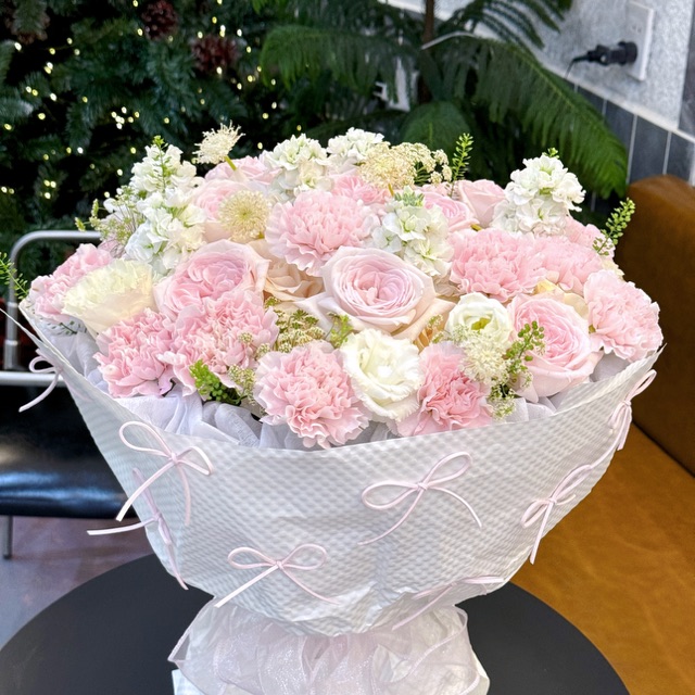 AdoRy Auth- Design- By Kiều Mi