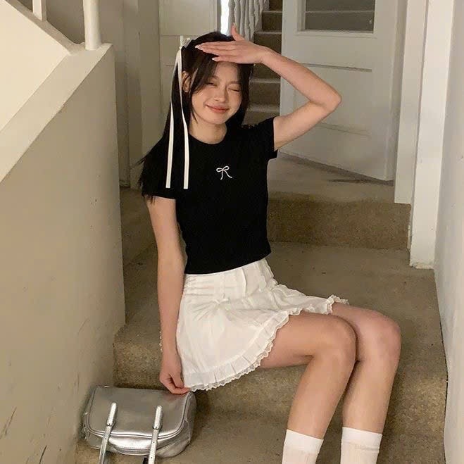 Chân váy ren Yummy đính nơ, Chân váy chữ họa tiết kiểu thời trang Hàn Quốc C29 | BigBuy360 - bigbuy360.vn