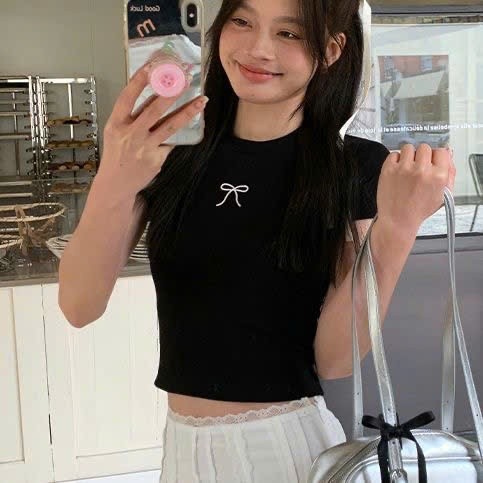 Chân váy ren Yummy đính nơ, Chân váy chữ họa tiết kiểu thời trang Hàn Quốc C29 | BigBuy360 - bigbuy360.vn